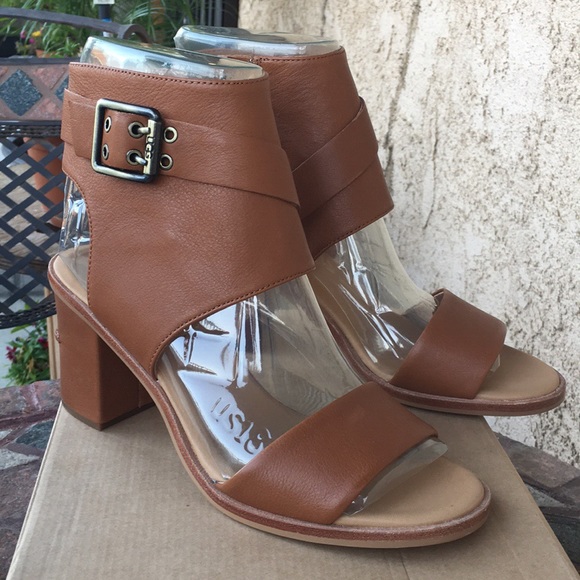 UGG Shoes - NWTUGG heels sizes 7...last pair ☺️